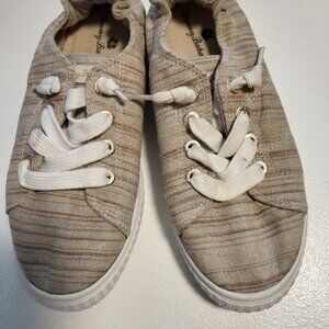 TOMMY BAHAMA  - WOMENS CASUAL  SHOES.  SIZE 7 MULTI COLOR PREPPY